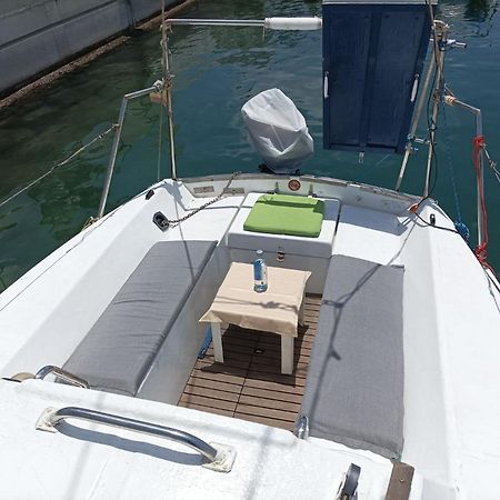 Lanza Boat 호텔 아리시페 외부 사진