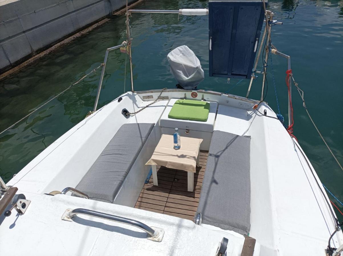 Lanza Boat 호텔 아리시페 외부 사진